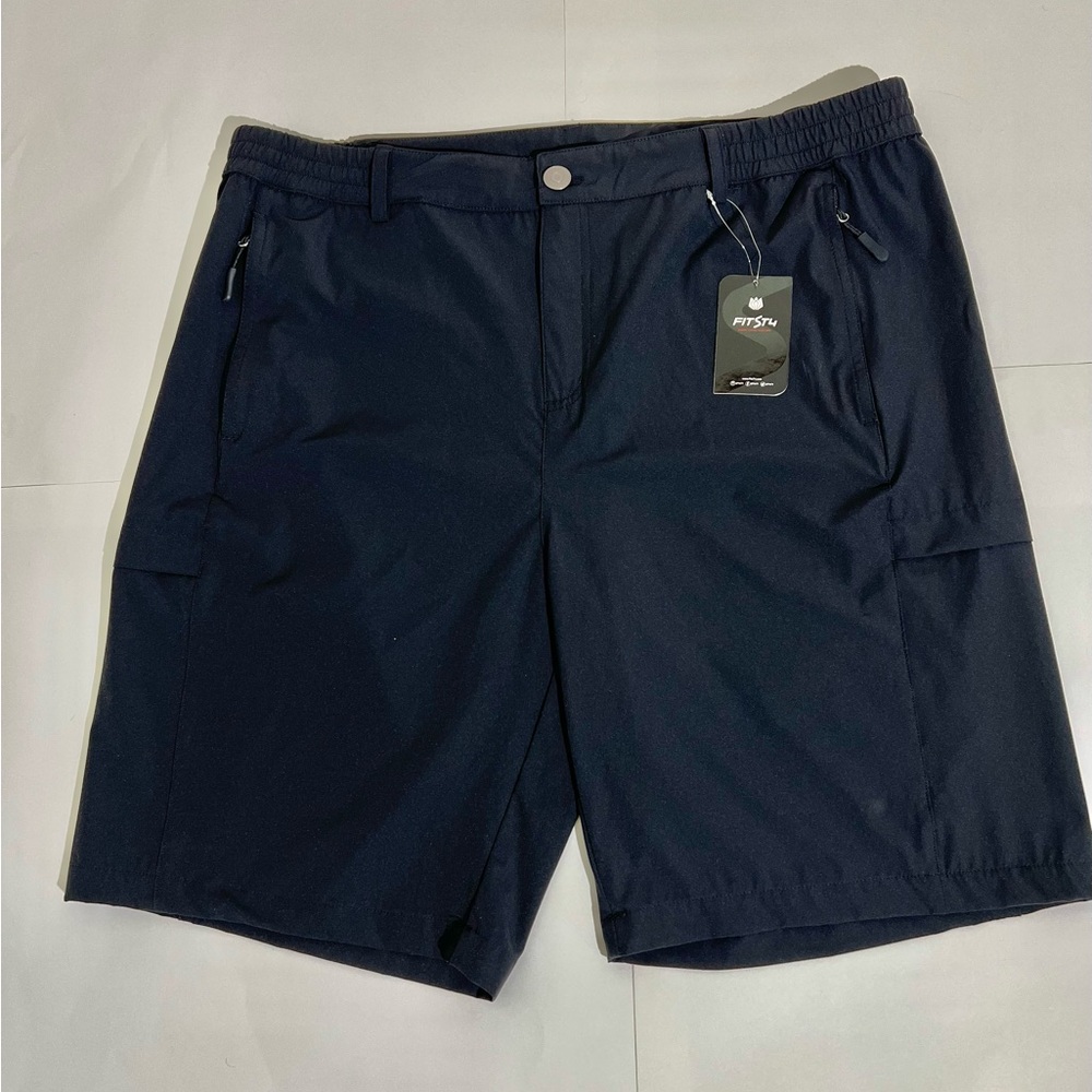 NWT Men's Lightweight Stretchy Cargo Shorts